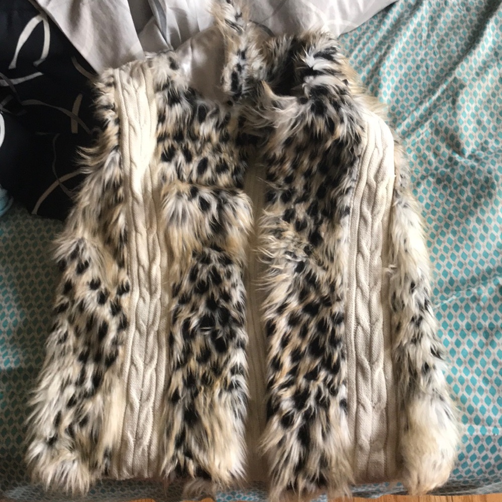 Fur vest
